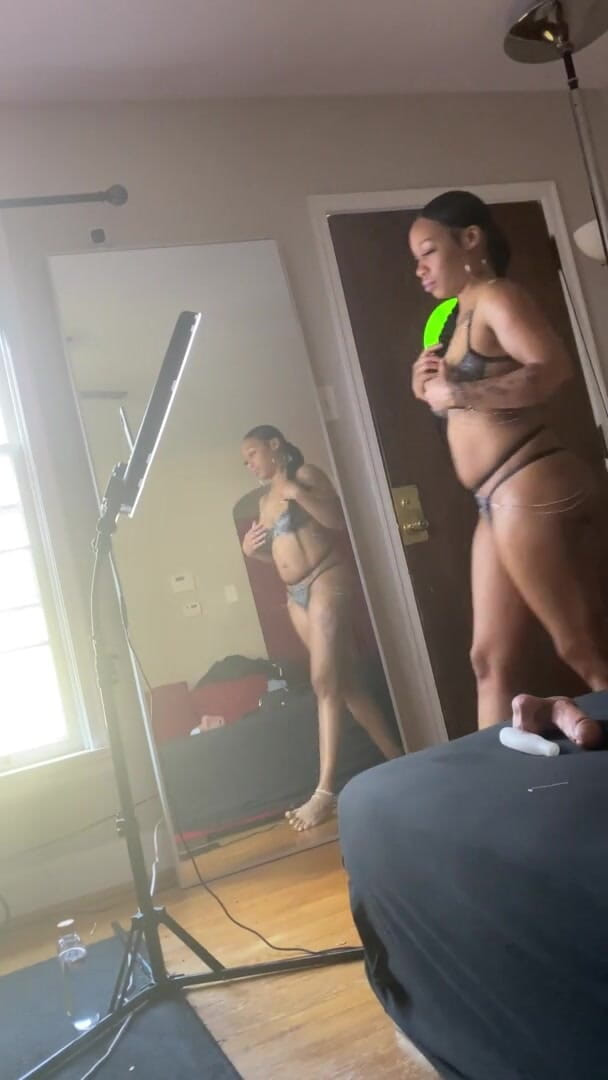 SexLoveRed: Haal deze poesjesset