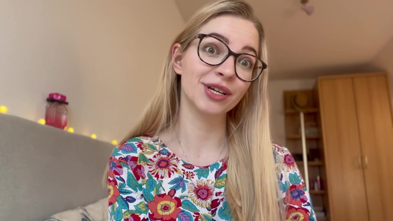 Goddess_Bella_Rae: 3 dicas de como ser um macho beta no dia-a-dia