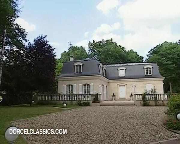 Dorcel classics: Laure sainclair pengen seks anal sama tukang mekanik mobil
