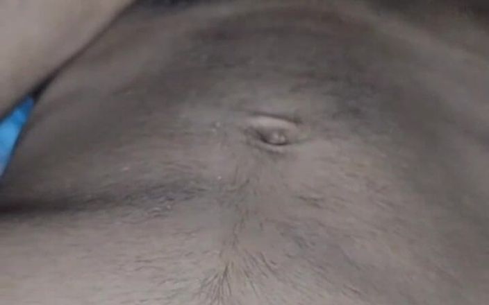 Deshi boys: Bangladeshi Deshi boy mostra seu pau grande quando ele está...