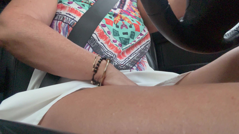 Step Mommy: Matură sexy excitată este obraznică dimineața