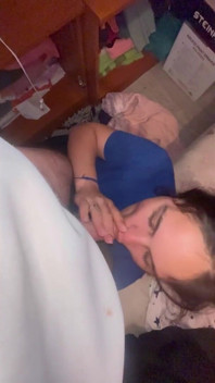 La Ragazza Della Matrigna Mi Succhia Il Cazzo Con Lussuria