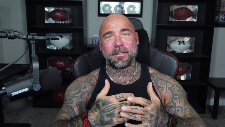 Raw and Uncensored with Masculine Jason: İlginizi çeken kişi yok!