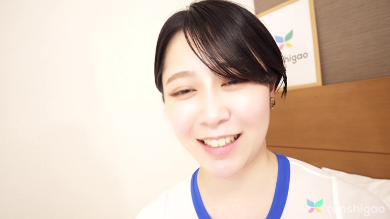 Tenshigao: Reona Sato está de volta e de uniforme parecendo muito...