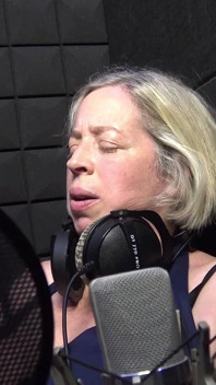 Jewish Mom Mutual Masturbation in Fake Music Studio