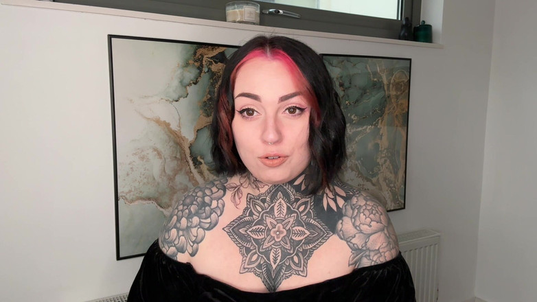 Miss Valentina: Bilgilerinizi Göndermemelisiniz