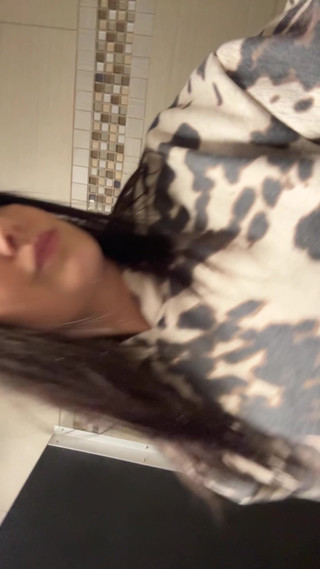 Mya Lane: Yolculuk Çıldırdı Her Yerde Teşhir Ediyor Ve Sikişiyor!