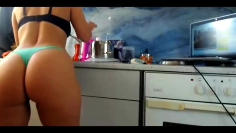 Sexydea: Schattige Sexydea vingert zichzelf op live webcam