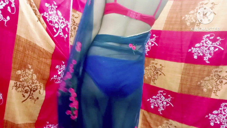 Ankurpriya000: Cambia i vestiti di stapcist visto in Vestiti