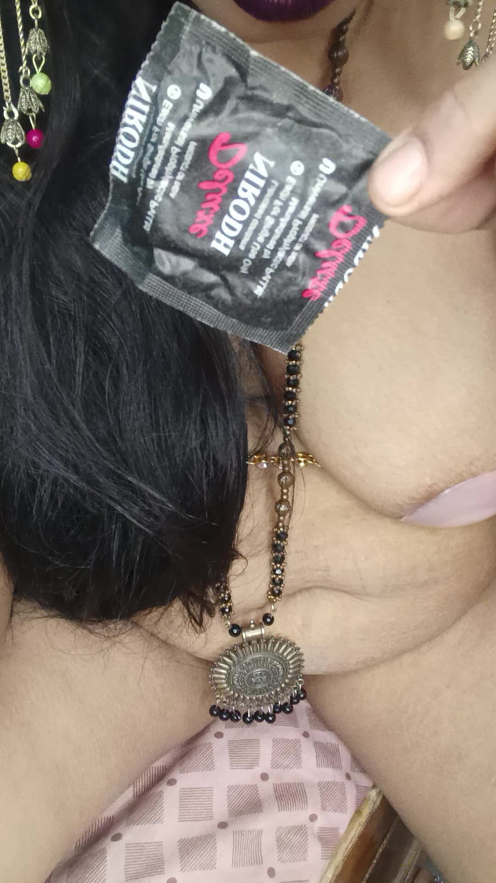 Kavita suman: La moglie indiana al matrimonio Saree dance nuda danza voce...