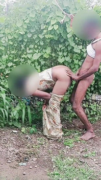 Esposa marathi follando culona al aire libre - ruidosa monig