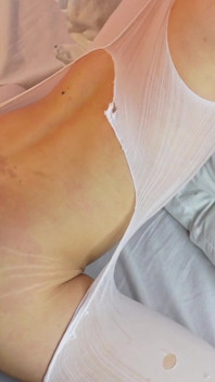 Nylon panty op zijn hondjes grote zwarte lul anaal