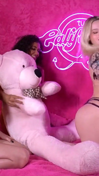 Intimate Premium - the Teen