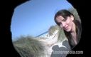 Viewer cam by Sextermedia: Дівчина в бікіні показує оголену шкіру