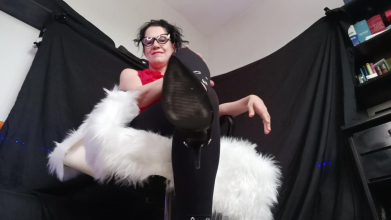 Bergami Melissa: Padronadomination Cum on My Black Decolte'