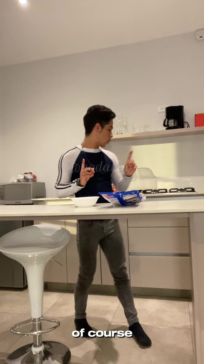 Aodaboy: Shower Milk and Cum