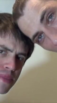 프랑스 정상에서 생으로 사용한 트윈크 카를로스 파마