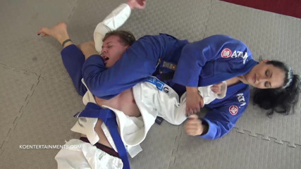 KO Entertainment: Suzie vs. Potter – Gi