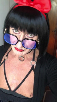 Boobs Piercings and Walking