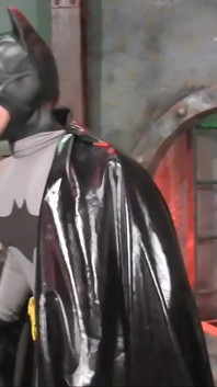 Batman gogo oğlanlara karşı