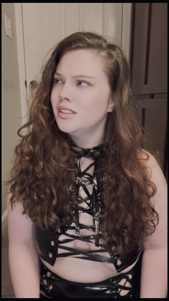 Dirtysecret: Femdom POV: ponižování mého paroháče ex ep 3