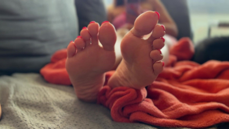 Swissasiangirl: Kaki Saya