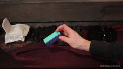 Kink University: Danarama presents: Fingerbanging and g-spot mastery