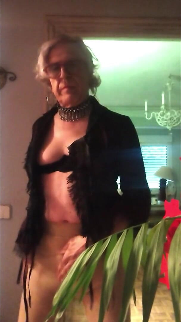 Spanish Whore in the Dim Light (Carlatx) Spanish Whore in the Dim Light (Carlatx)