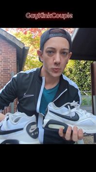 Sharing Nike Air Max Sneaker 4