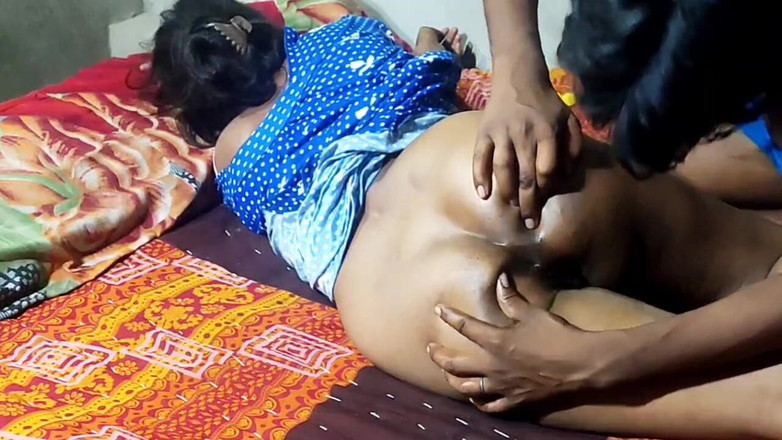 Seks: Desi hinduski seks analny Bhabhi Ki Gand Mari Piche Se...