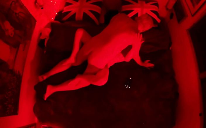 FromThisNight: Foda em vermelho