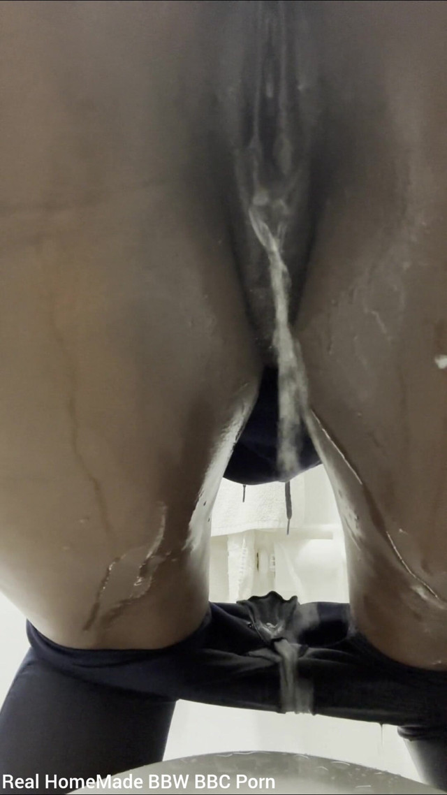 Desperate for a Pee Pissing My Pants Before I Get to the Toilet (Super sexy ebony cuties)