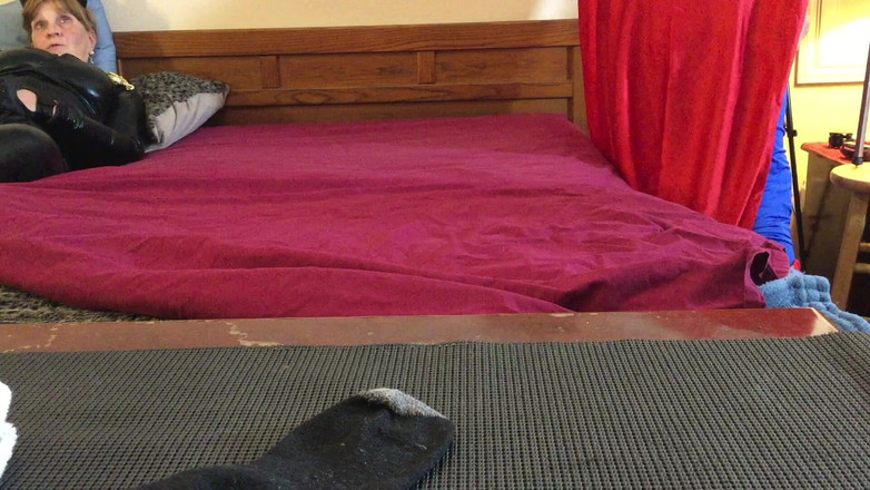 Carmen Angel: Nenek catwoman dientot sama superman