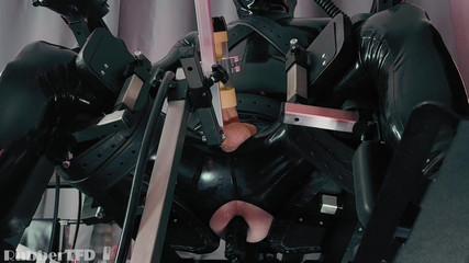 RubberTFD: Návrat připojených strojů [pp Trénink]