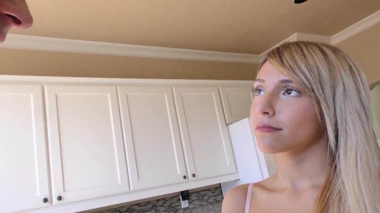 Perv Milfs n Teens: Hime marie mangia un caldo creampie dalla sua giovane figa