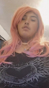 สาวข้ามเพศแต่งหญิง Kamaya ขี่ดิลโด้