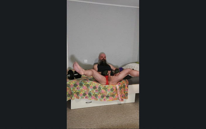 Wanker: Juckar Min Kuk Medan Jag Lyfter Vikter