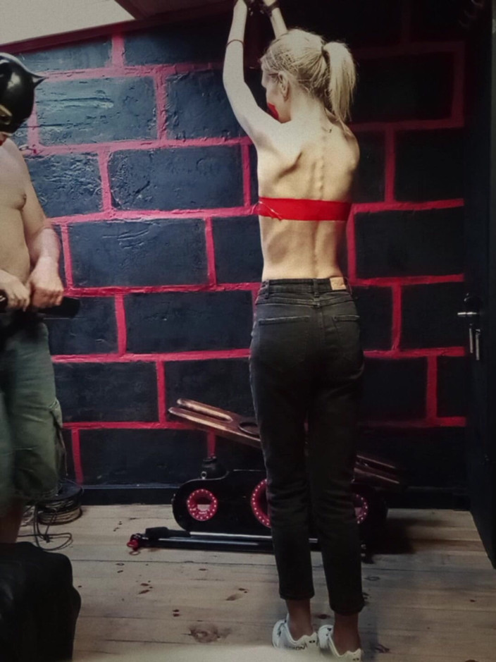 Sex players: สาวร่านวัยใสถูกมัดและถูกพามาถึงจุดสุดยอด