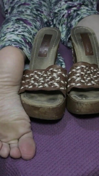 Perfect Feet Footjob in Sexy Clog!