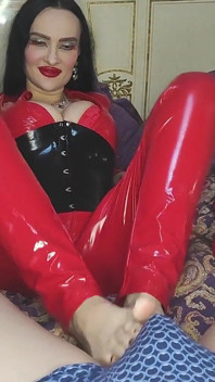 深喉口交人妖荡妇角色扮演