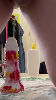 Mijn grootste dildo, verdomme!