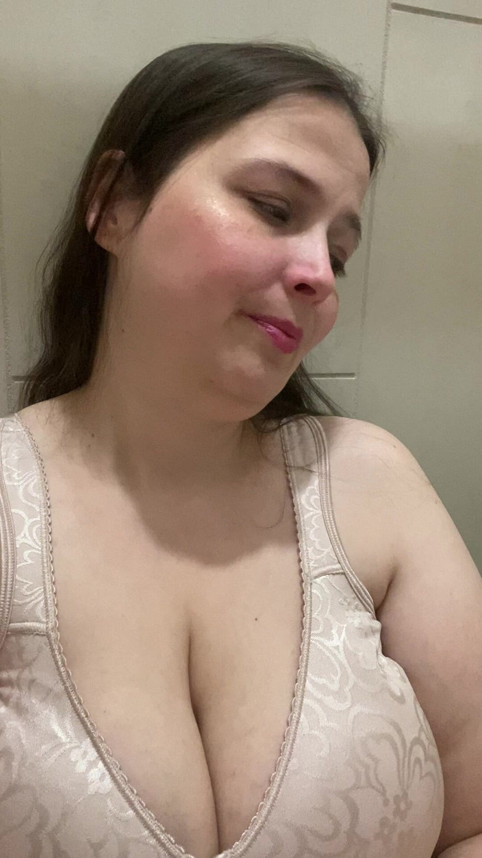 MissChrystalline: Orgasmus mě přinutil třást se