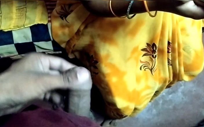 Poojarani125: Bugün Pooja Yenge'yi evinde bırakıp boşaldım. Yenge bugün çok ateşliydi. Onu...