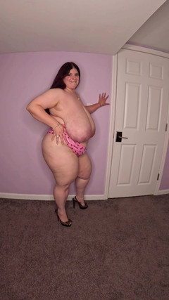 Sarah Rae: Striptis dengan celana dalam dan sepatu hak tinggi