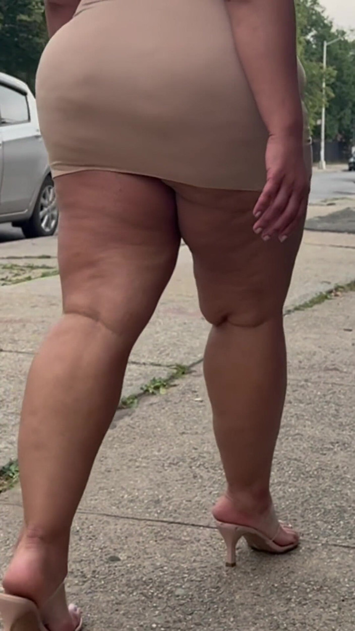 PutiLing: Boricua Mami - Thick Legs - Fat Ass - Mini Skirt - High Heels...