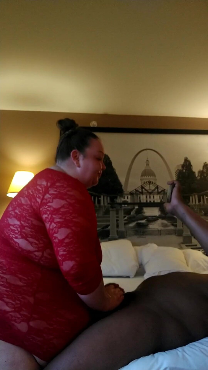 Kimmywetwet: BBC Facefucks Piggy