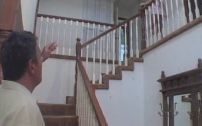 Monde Francais: Adolescentă franceză unsă cu ulei în cur de un tip mai în...