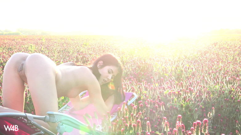 Watch4beauty: Wet Myself