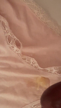 Honění do jejích kalhotek Pt1