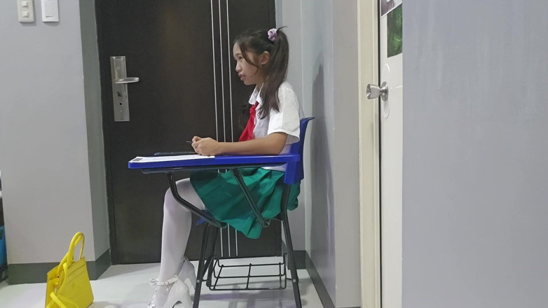 creamberryfairy: Pelajar Terdesak Kencing